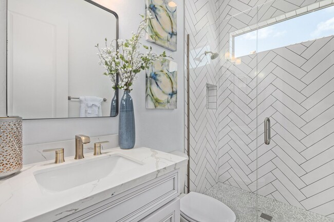 Building Photo - Luxury Rental in Queen Creek - Try Before You Buy