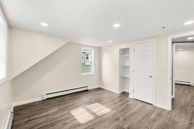 Building Photo - 94 Pacific St