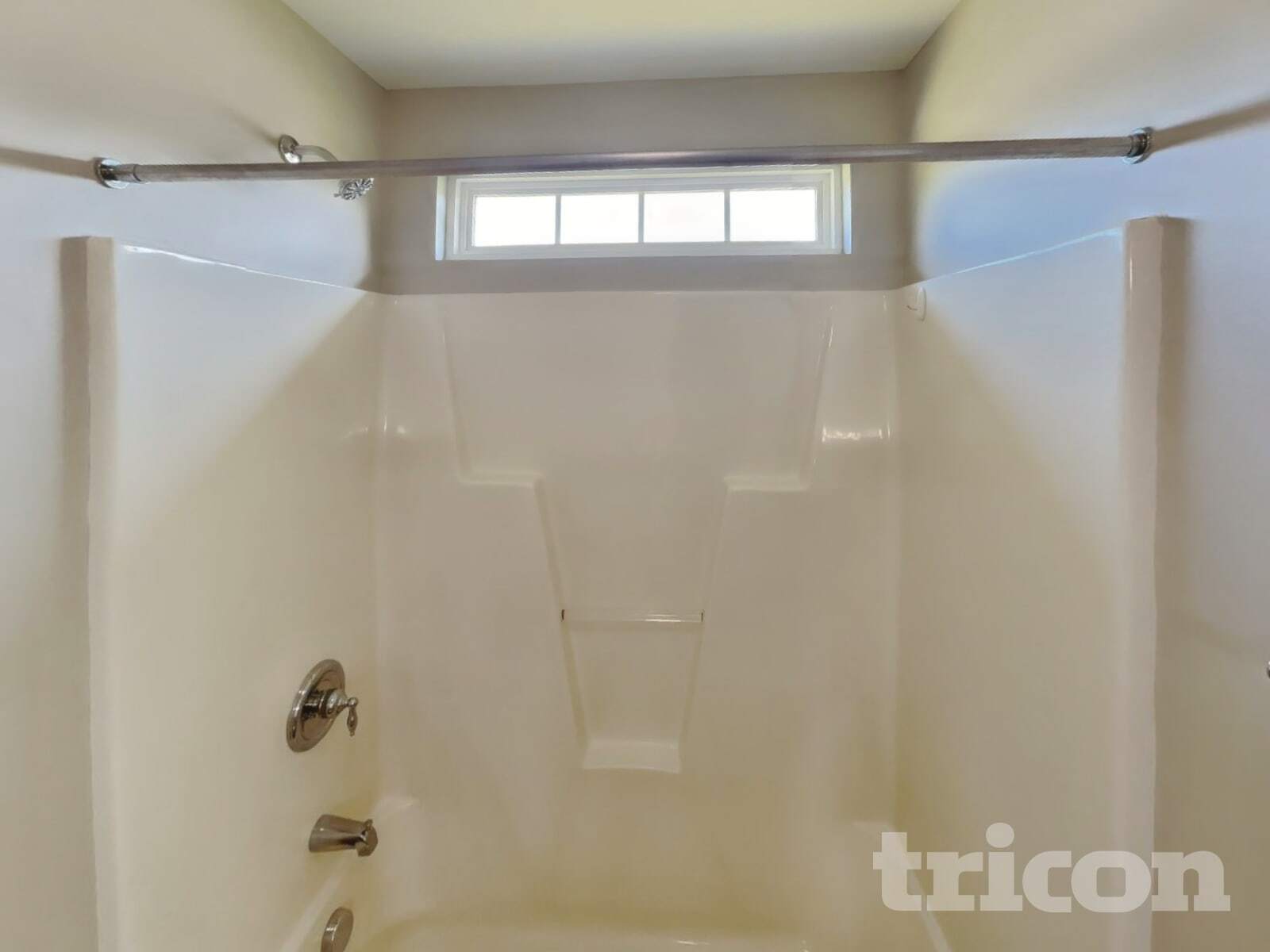 Building Photo - 108 N Honey Locust Dr