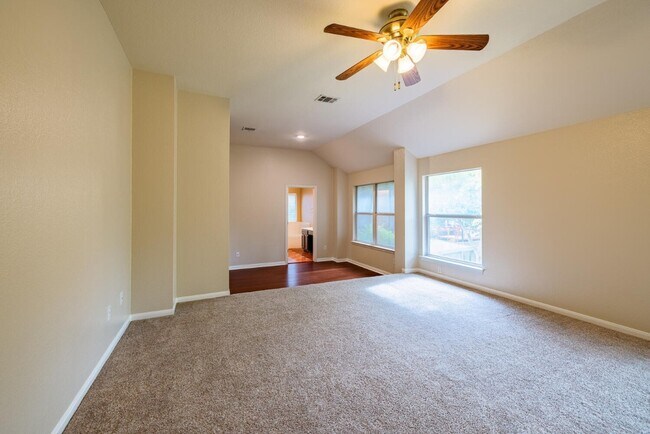 Building Photo - 1006 Tallow Trail