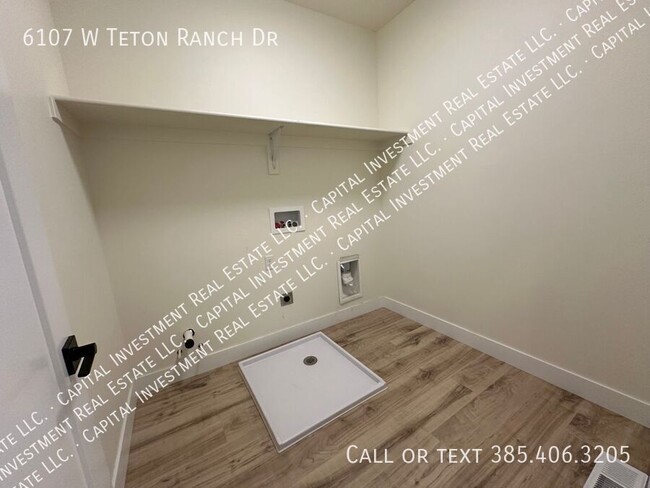 Building Photo - 6107 W Teton Ranch Dr