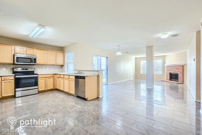 Building Photo - 2326 Manchester Lane UNIT