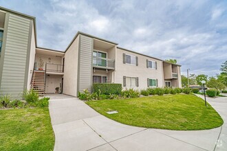 Building Photo - Lakeshore 2 Bedroom Condo for Rent in Vale...