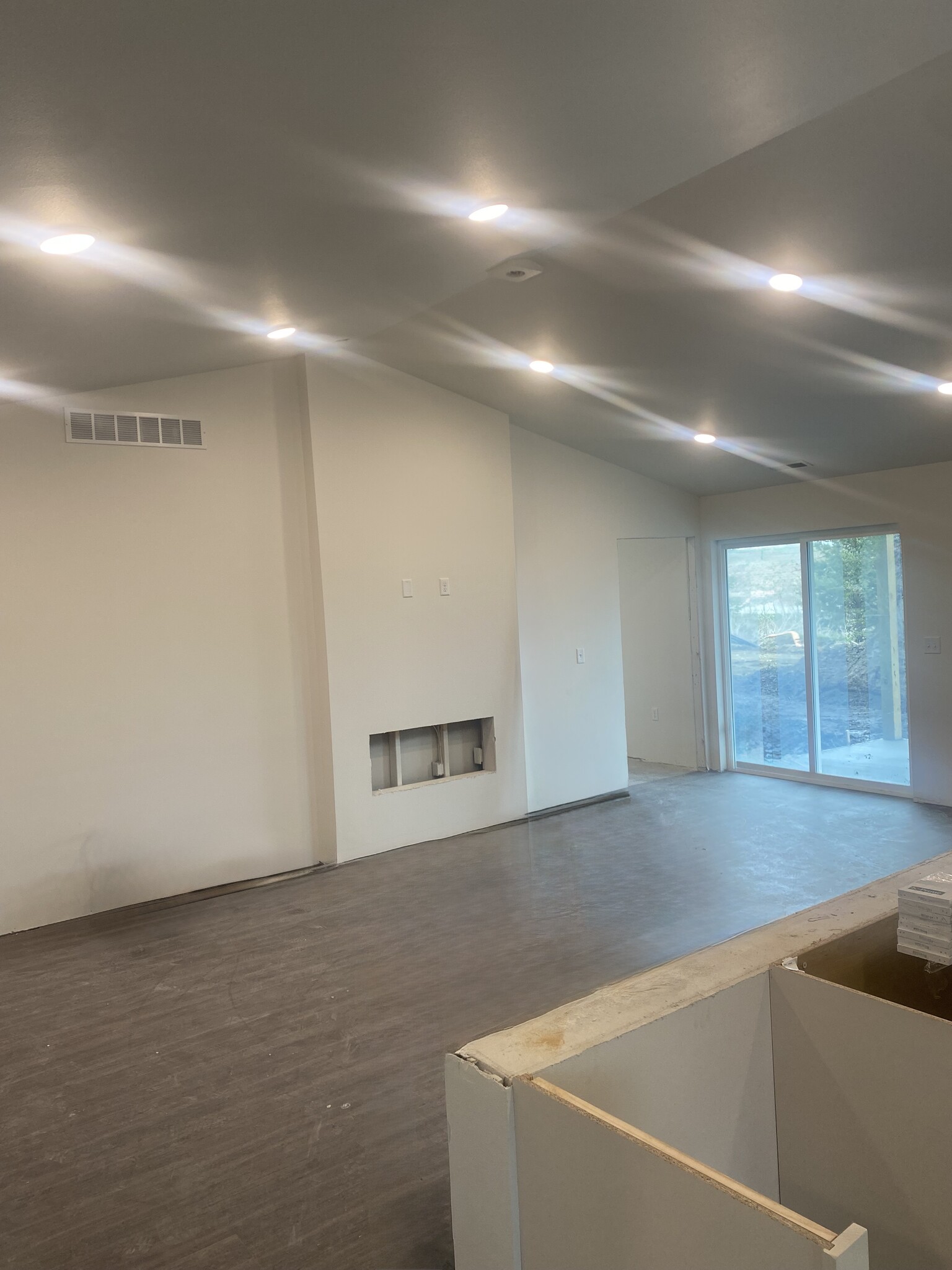 Building Photo - 108 Huntington Dr