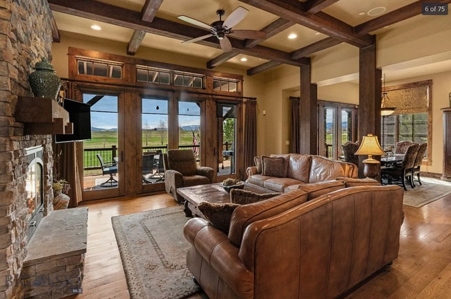Building Photo - Executive Rental in Black Bull – Fully Fur...