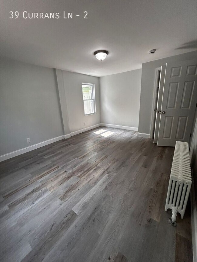 Building Photo - 39 Currans Ln
