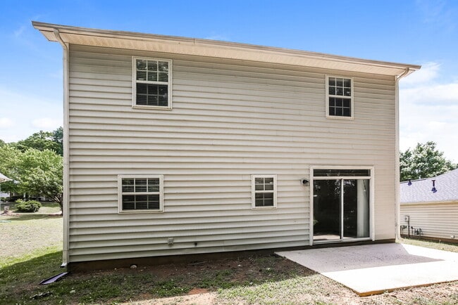 Building Photo - 7517 Grabill Dr