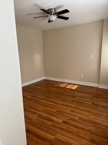 Building Photo - 4 W Garrison St