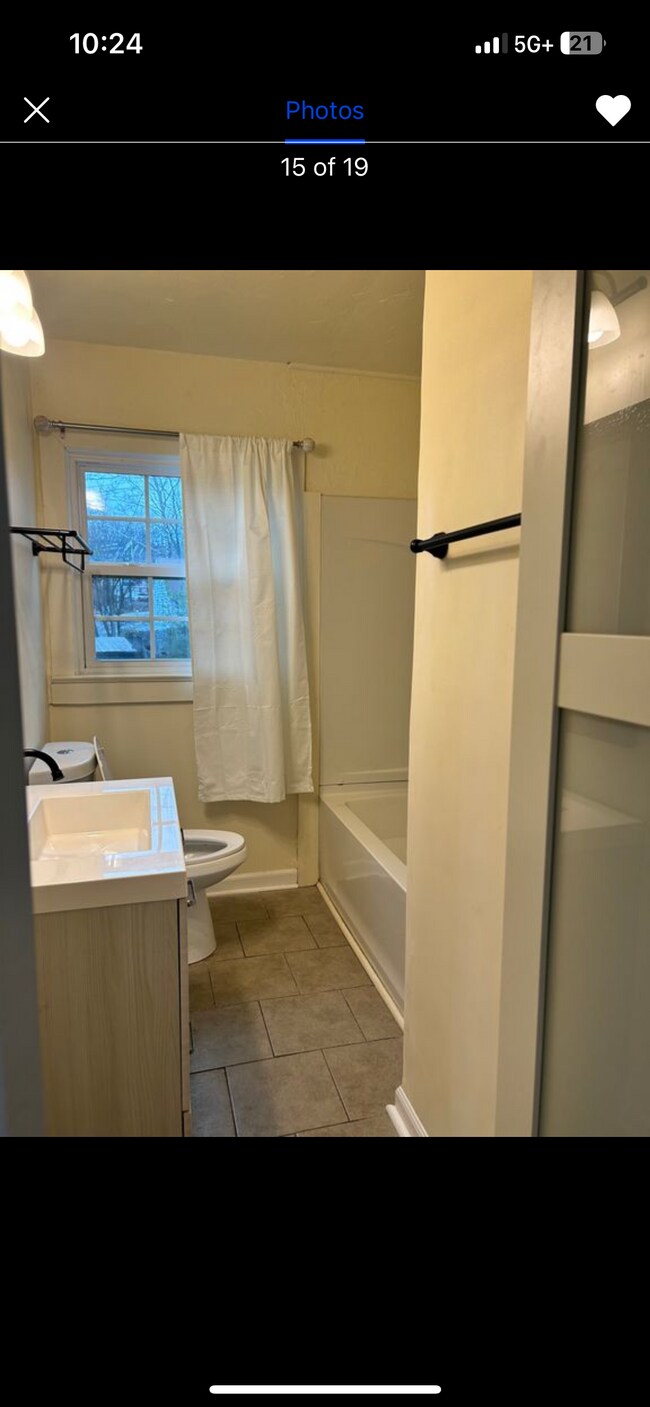 Building Photo - 131 Druid Dr