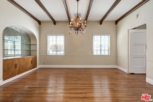 Building Photo - 1215 Edris Dr