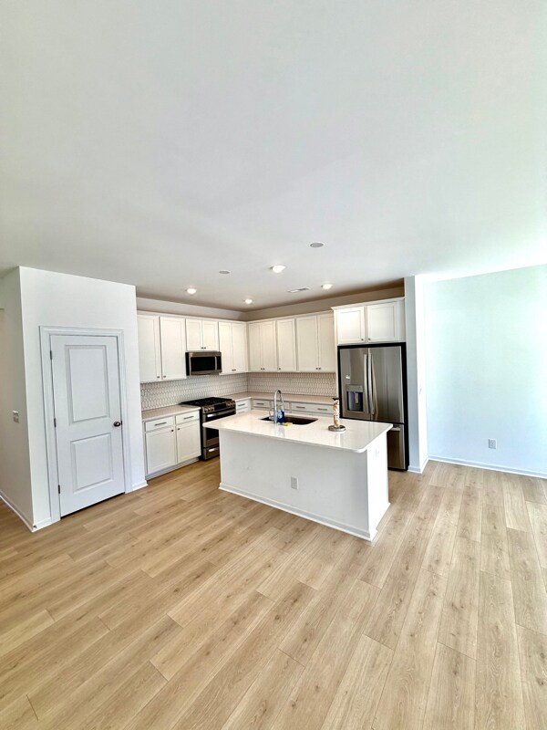 Building Photo - 265 Sweetbay Tree Dr