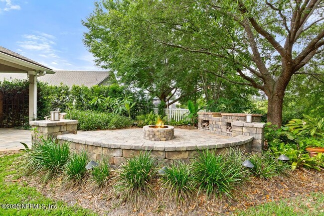 Building Photo - 4572 Comanche Trail Blvd