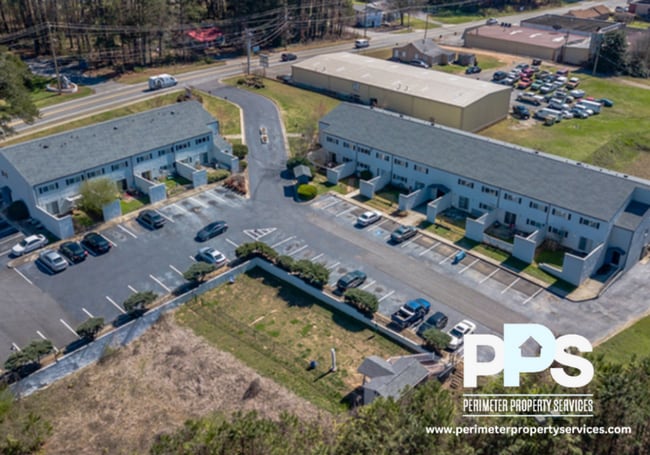 Building Photo - 1040 Sandtown Rd SW