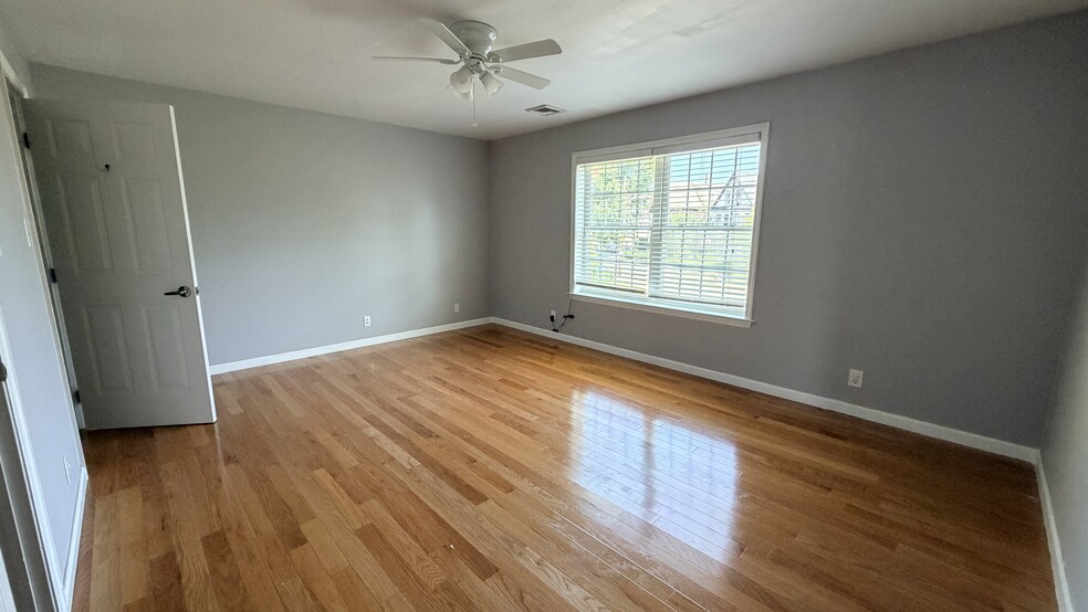 Bedroom 2 - 37A Cheever St