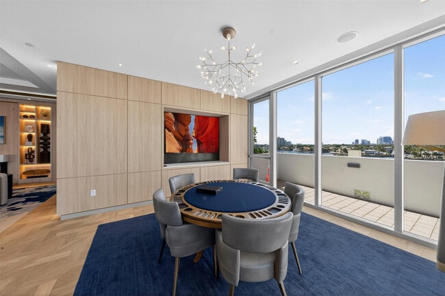 Building Photo - 153 N Seabreeze Blvd