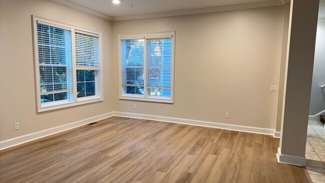 Building Photo - Newly Remodeled Home- Mid-Island Hilton Head