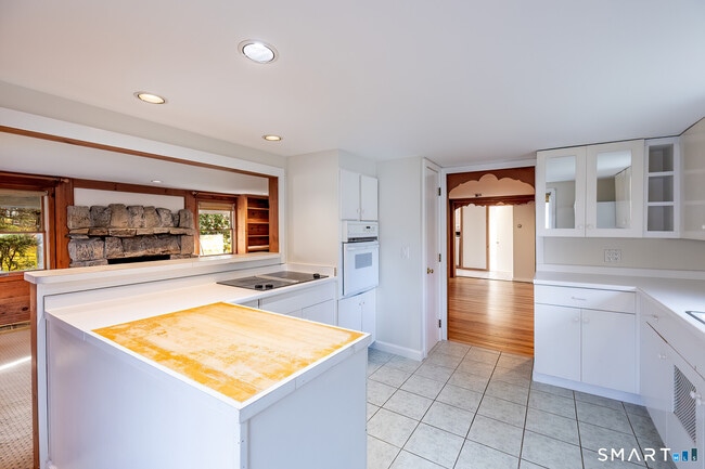 Building Photo - 1 Long Wall Rd