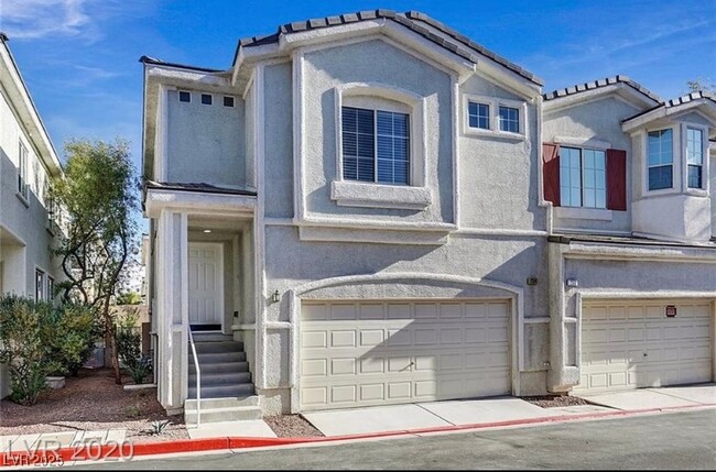 Building Photo - 254 Little Minah Ct