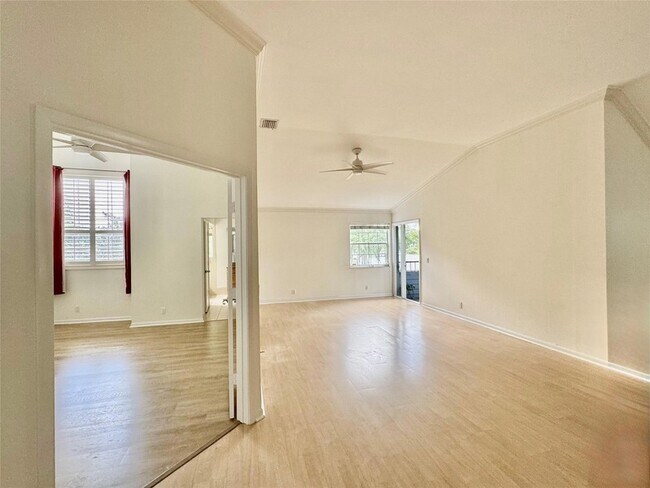 Building Photo - 5361 Buckhead Cir