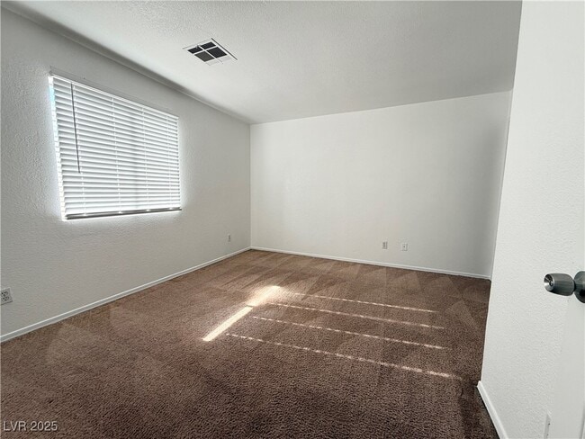 Building Photo - 2113 Velvet Hill Ave