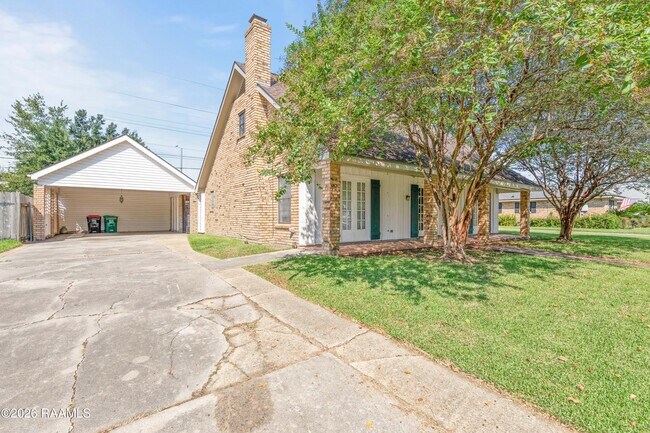 Building Photo - 101 Wisteria Dr