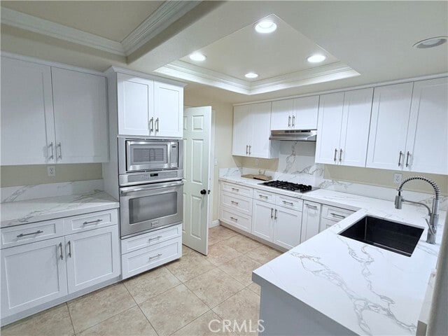 Building Photo - 2200 Bloomfield Ln