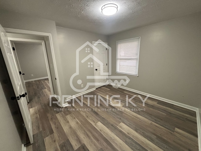 Building Photo - Newly Renovated 3-Bed, 1-Bath House with L...