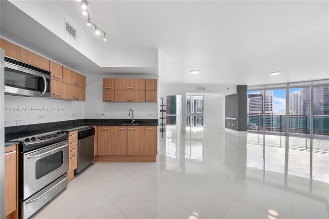Building Photo - 350 S Miami Ave
