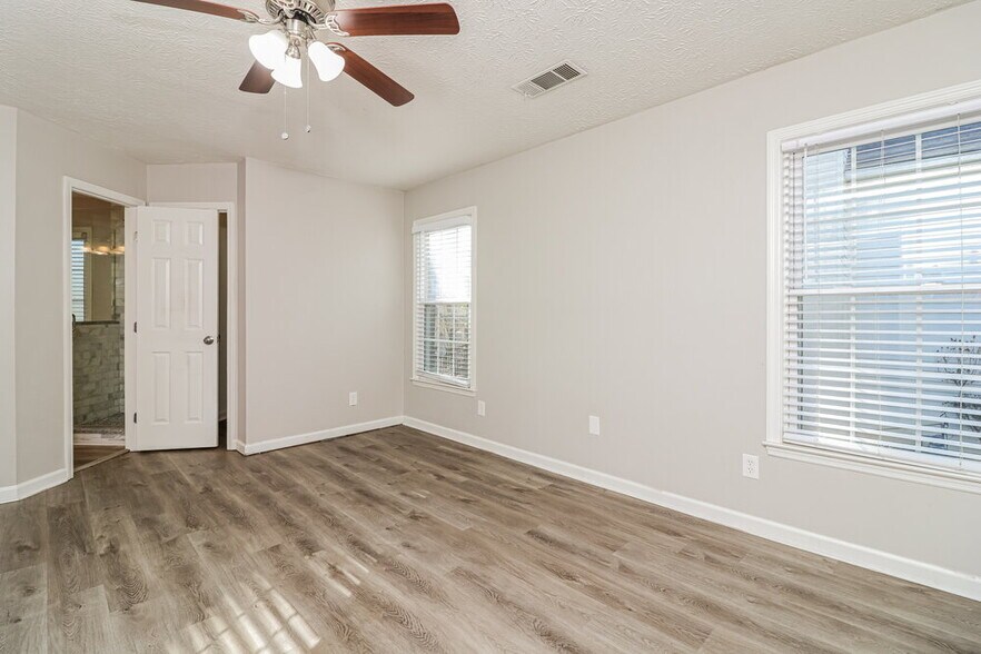 Building Photo - 4966 Braeburn Trce NW