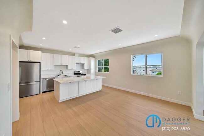 Building Photo - 2800 Winter St