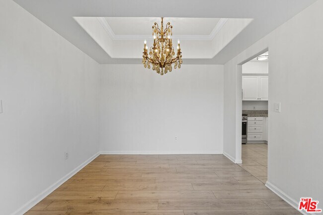 Building Photo - 3401 S Bentley Ave