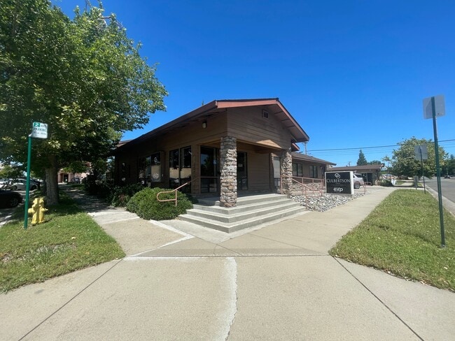 Building Photo - 590 McBean Park Dr