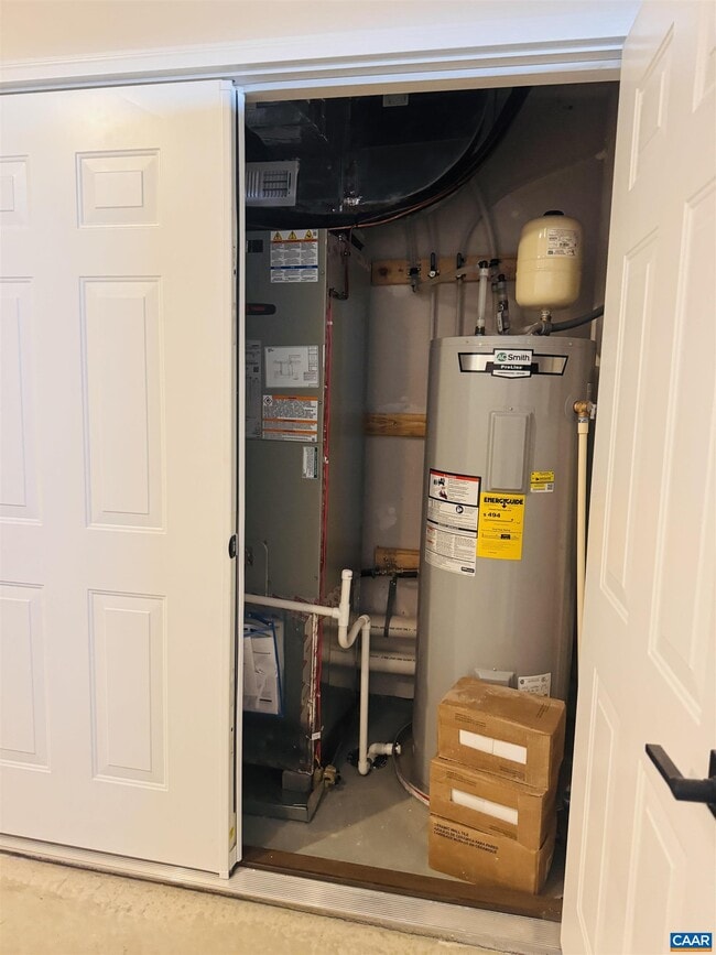 Building Photo - 2225 Woodburn Rd