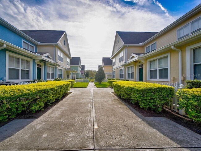Building Photo - 4019 Venetian Bay Dr