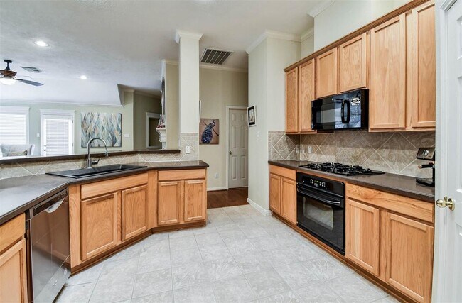 Building Photo - 2607 Easton Springs Ct
