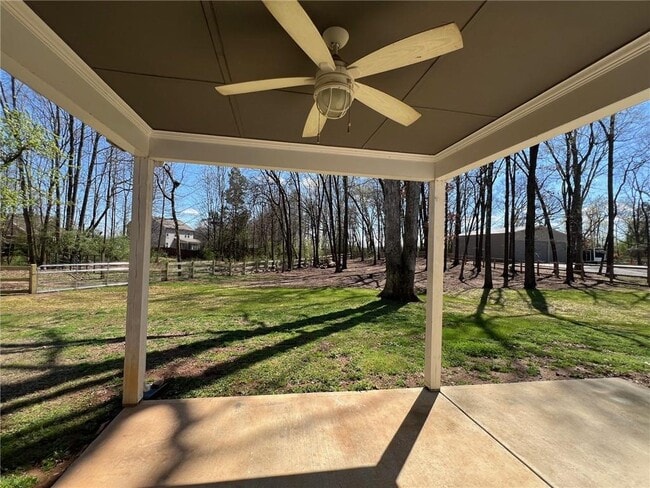 Building Photo - 732 E Jefferson St