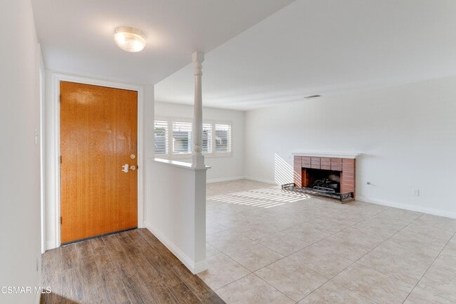 Building Photo - 1638 Olympic St