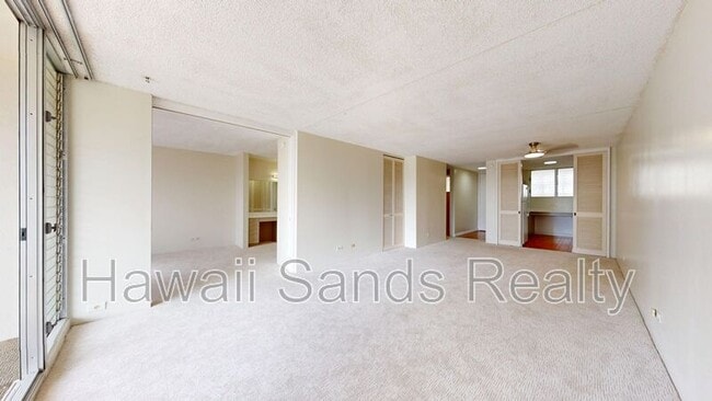 Building Photo - 469 Ena Rd