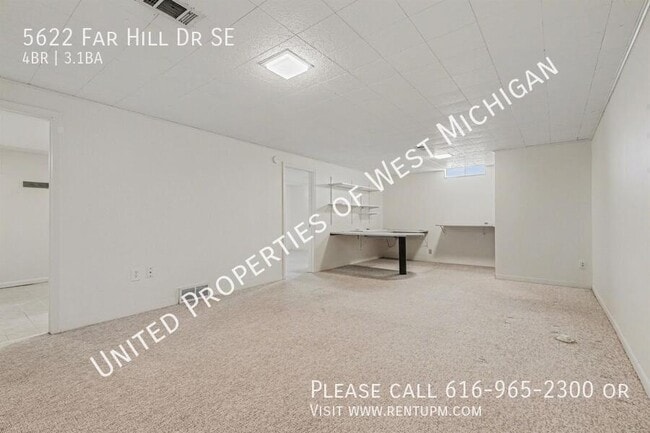 Building Photo - 5622 Far Hill Dr SE