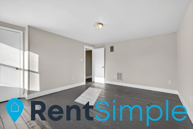 Building Photo - 317 Prince Edward St