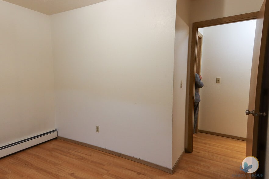 Building Photo - 213 Yukon Dr