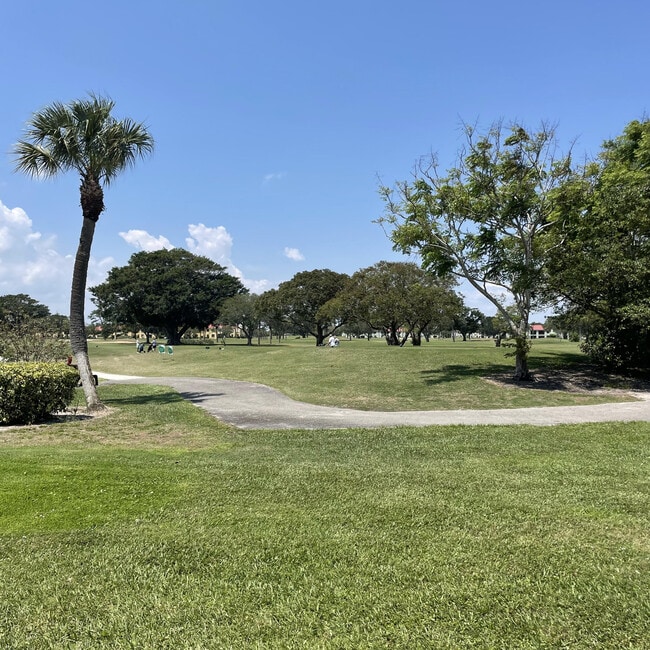 Building Photo - 5111 SE Miles Grant Rd