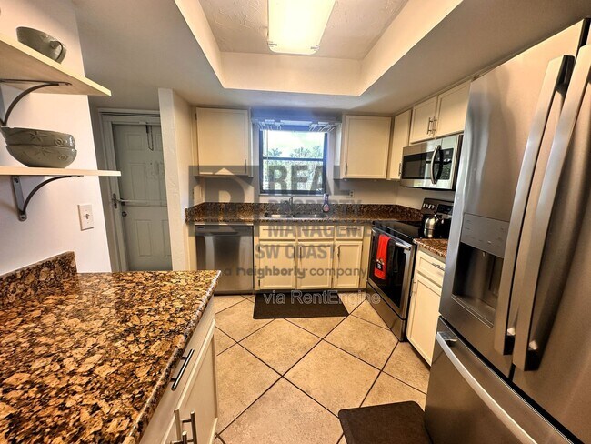 Building Photo - 28100 Pine Haven Way