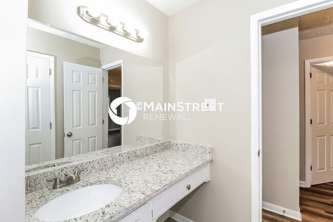 Building Photo - 3 Bedroom Pet-Friendly Home in Stone Mountain, GA with Main Street Renewal