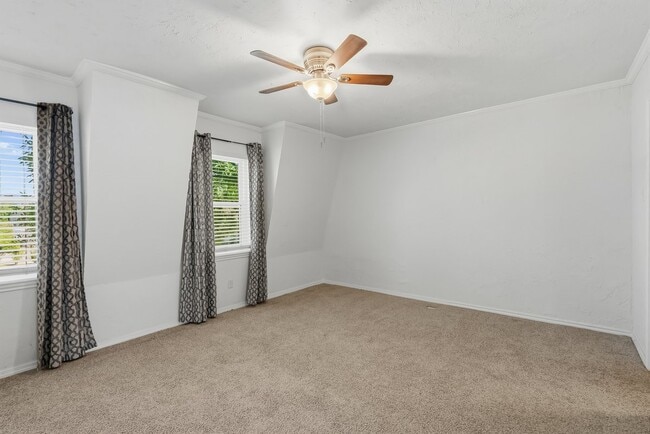 Building Photo - 1349 Mardi Ln
