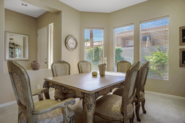 Building Photo - 496 Desert Holly Dr