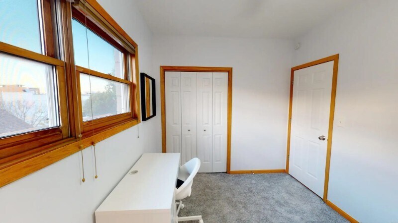 Building Photo - 1359 W Hubbard St