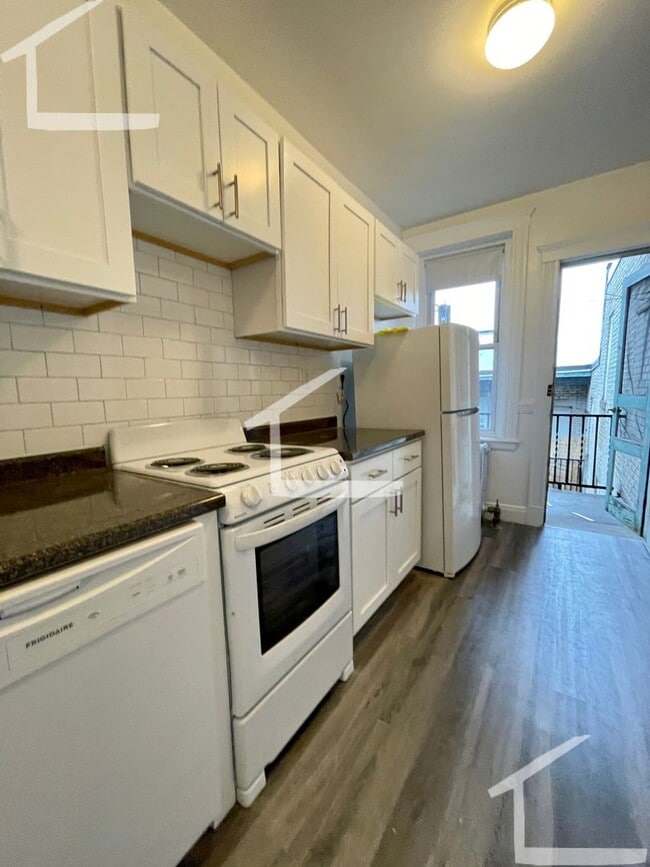 Building Photo - No Brokers Fee, No Security Deposit, Heat, Hot Water Included, Laundry on a Site