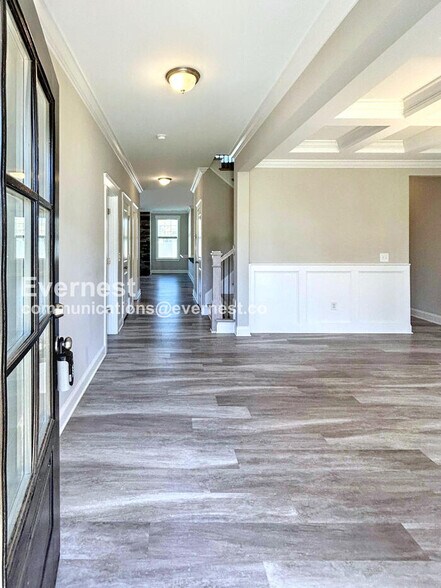 Building Photo - 248 Pilot Bluff Dr