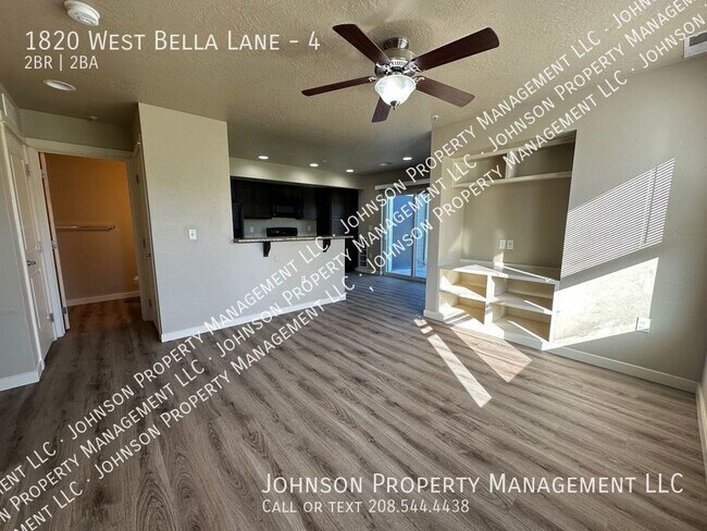 Building Photo - 1820 W Bella Ln